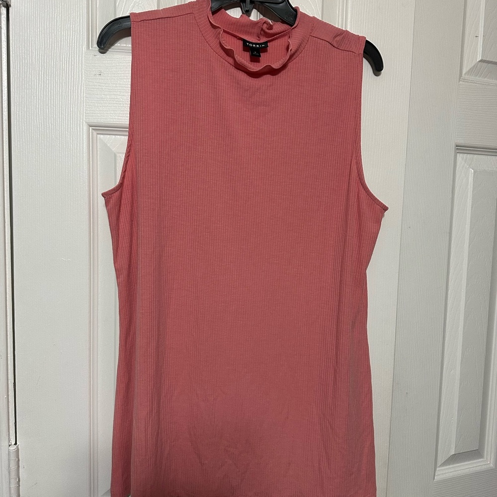 Torrid Sleeveless Rose Tank Top